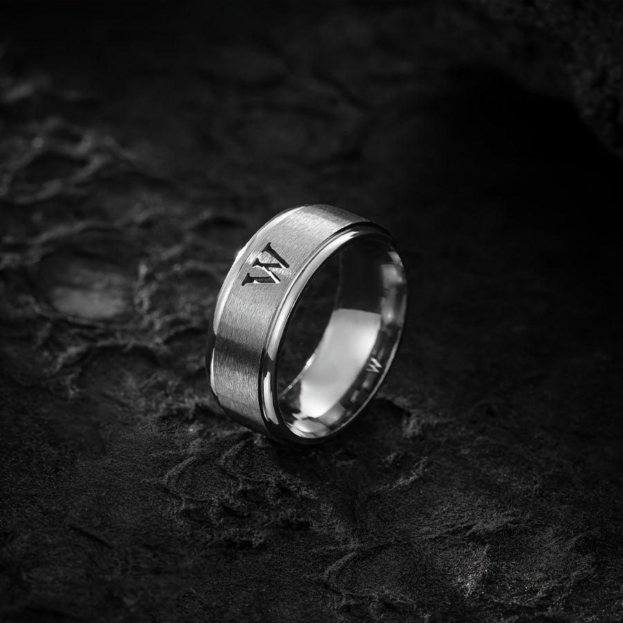 STAINLESS LETTER RING