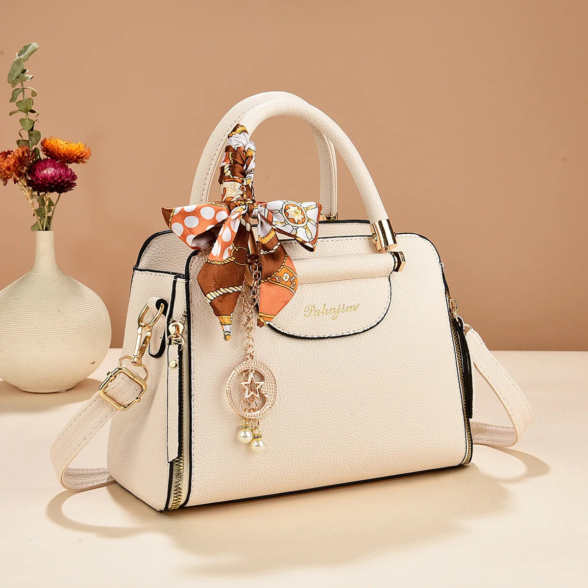 SMALL FASHIONABLE WOMEN’S CROSSBODY BAG