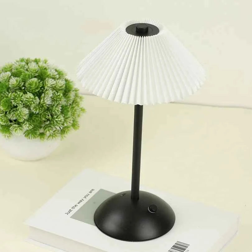 LED Table Lamp Creative Atmosphere Desk Lamp USB Rechargeable Table Lamp Vintage Bedroom Bedside Study Decorative Night Lights